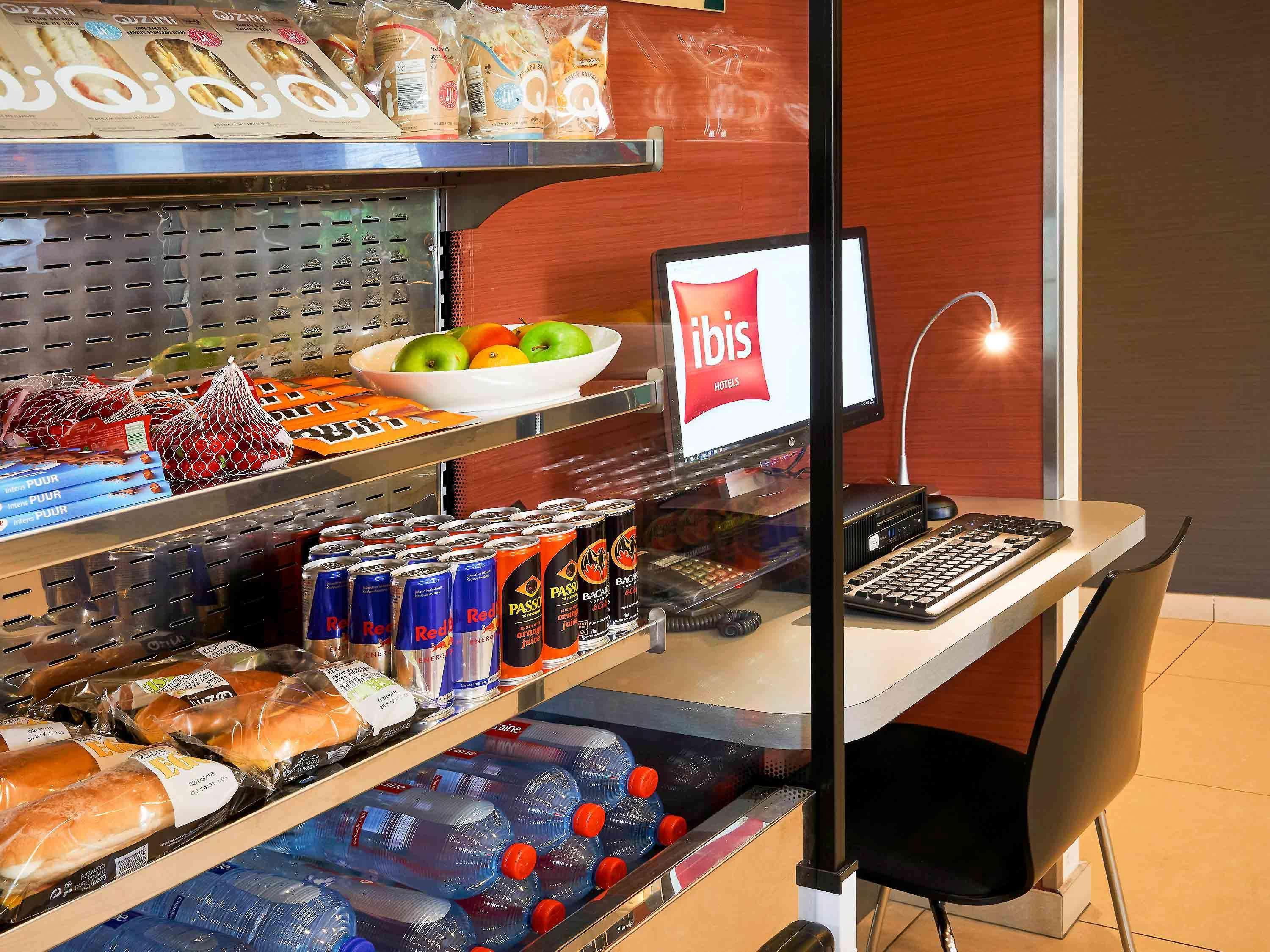 Ibis Tilburg Hotel Luaran gambar