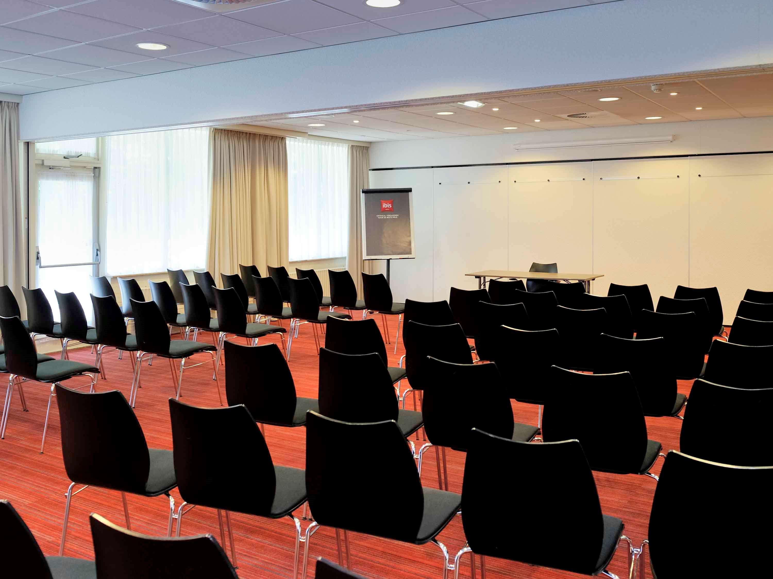 Ibis Tilburg Hotel Luaran gambar