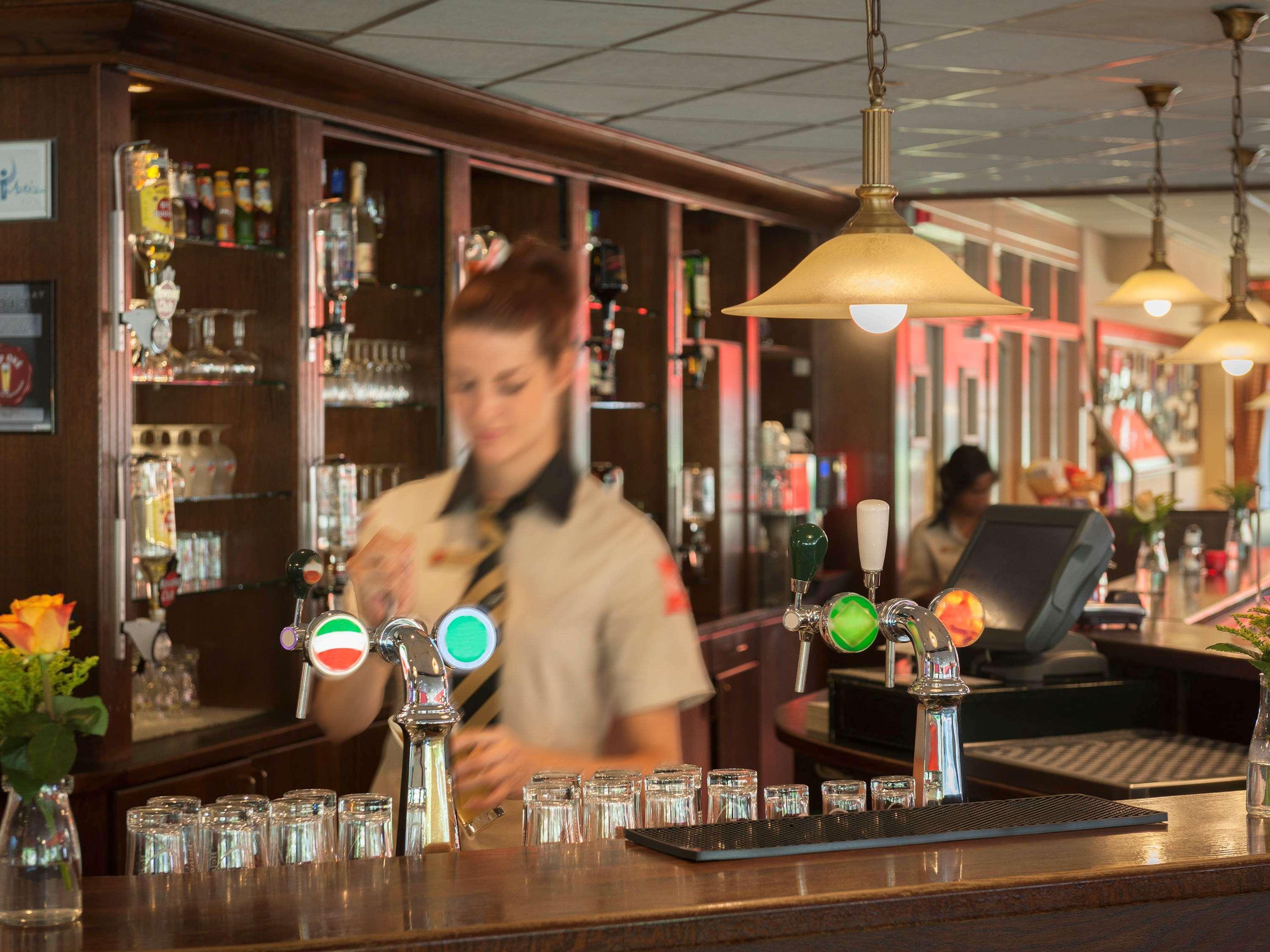 Ibis Tilburg Hotel Luaran gambar