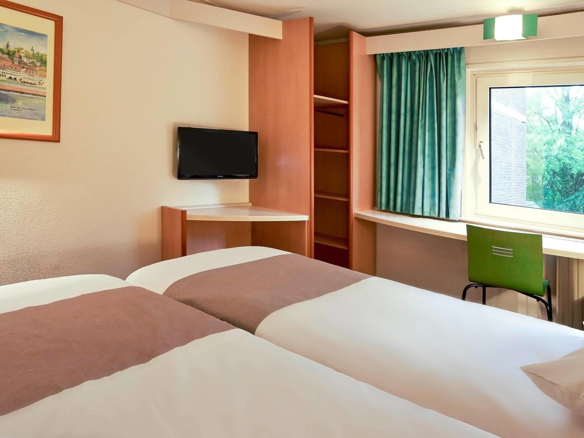 Ibis Tilburg Hotel Luaran gambar
